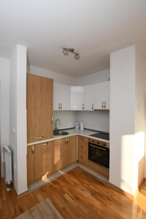 Sky Way Studio Apartment Sarajevo Exterior photo